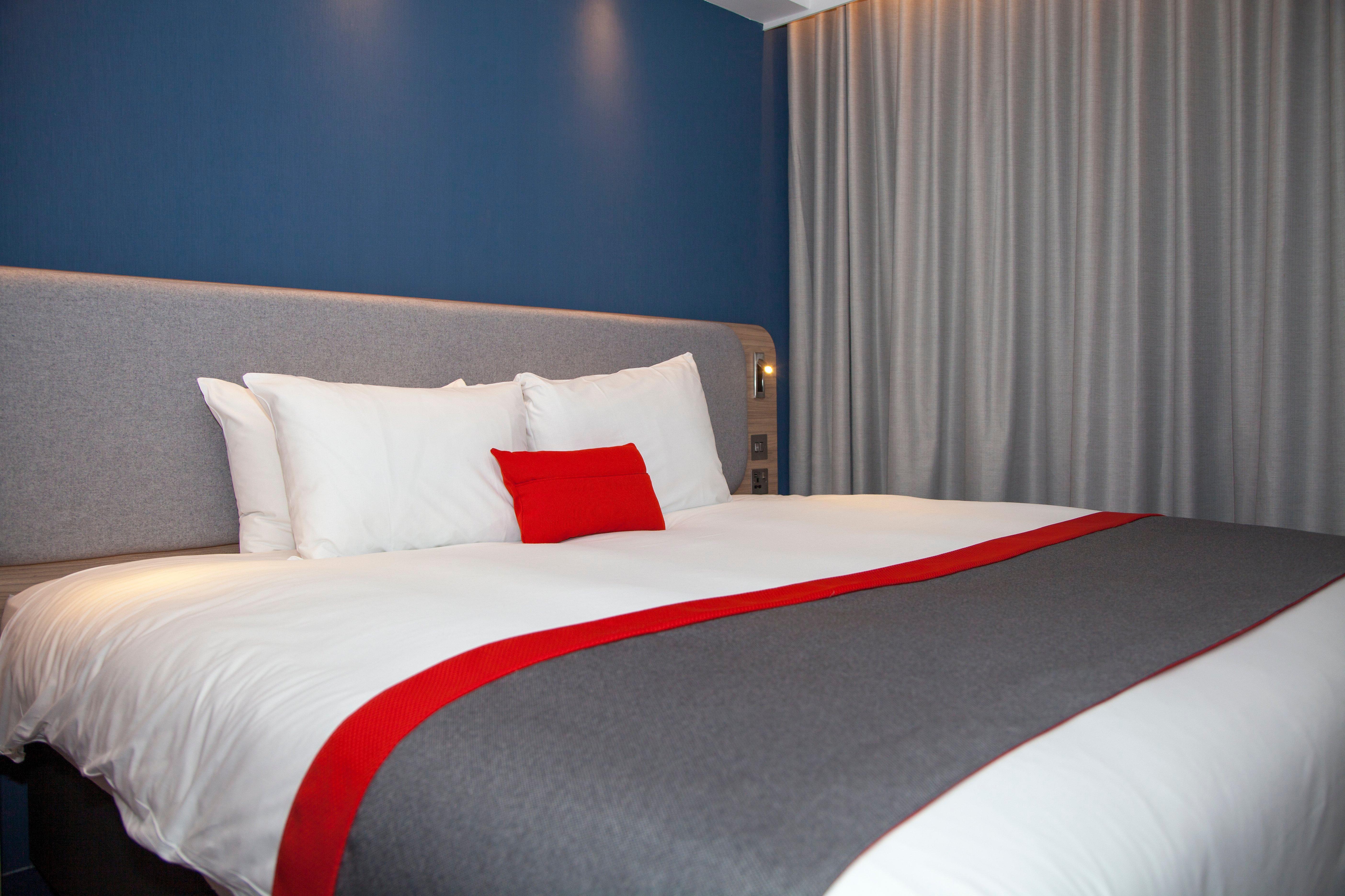 Holiday Inn Express Cardiff Bay By Ihg Exterior foto