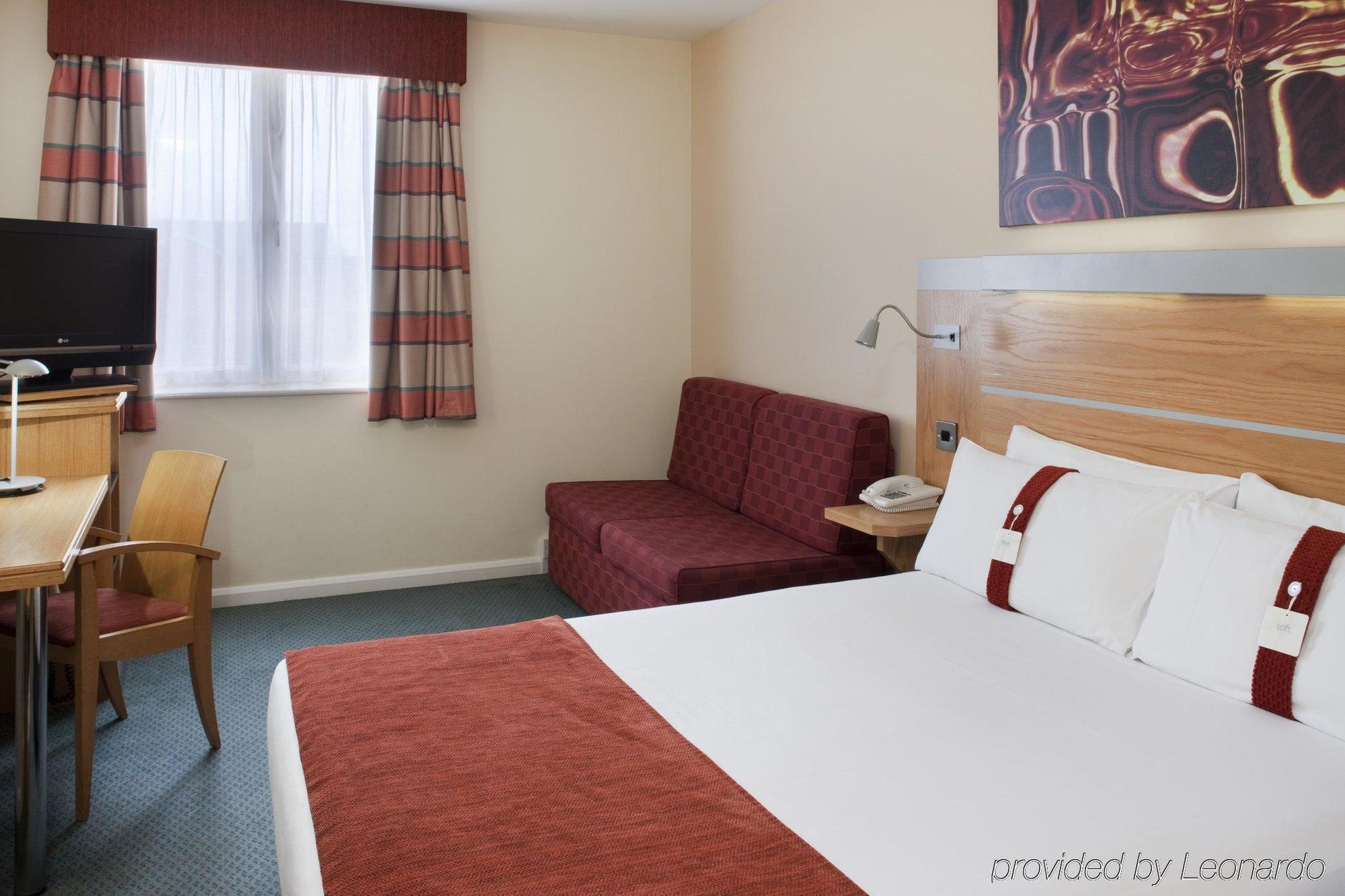 Holiday Inn Express Cardiff Bay By Ihg Habitación foto